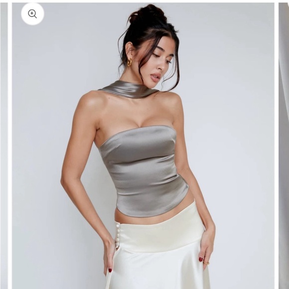 Mixedgals TUBE HALTER SILK TOP - Picture 14 of 16